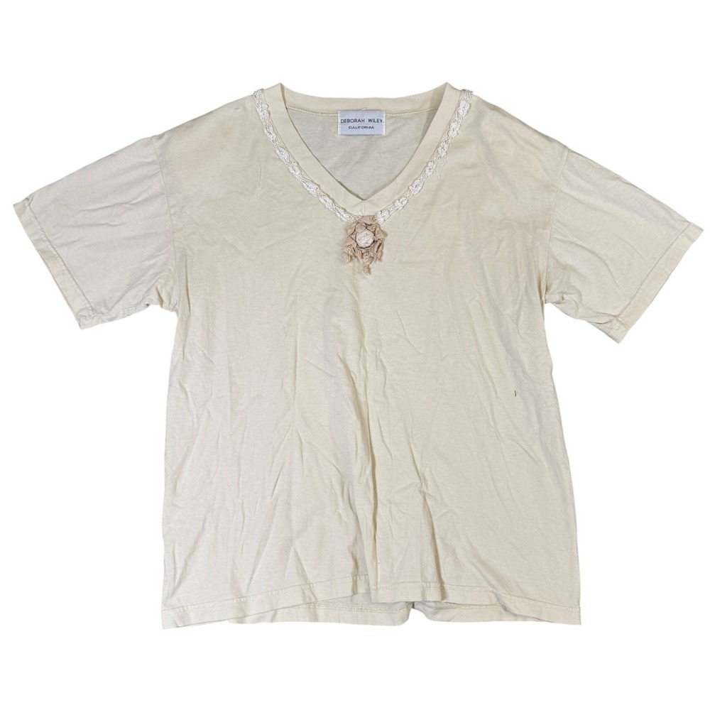 Deborah Wiley California Vintage V-Neck Lace Trim Floral Rosette Tee Cream L